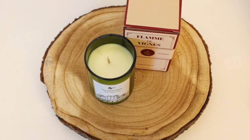 Collection Flamme de Vignes : bougie parfumée inspirée des cépages français, ici le Sauvignon Blanc.