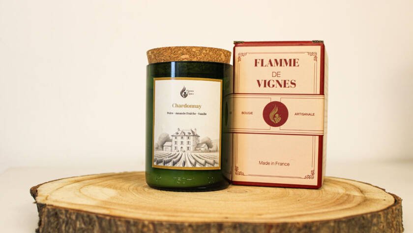 Chaleur et raffinement : une bougie parfumée inspirée du Chardonnay, avec une combustion propre.